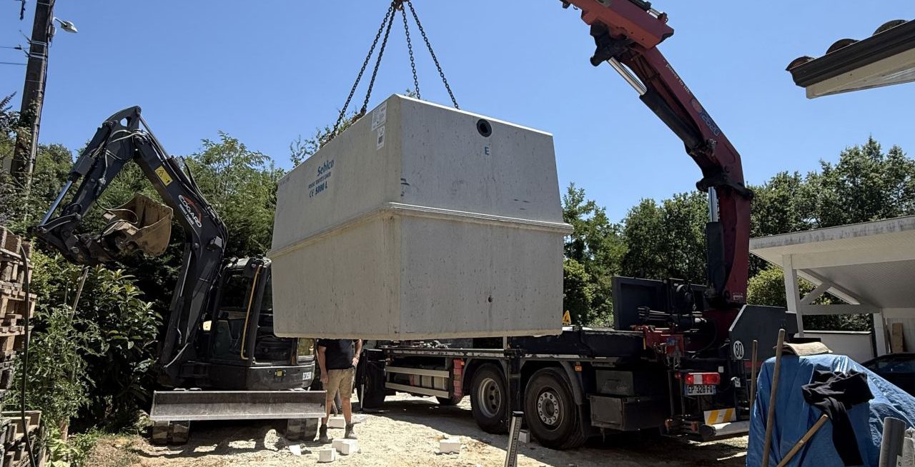 Pose d’un récupérateur d’eau béton à St Caprais